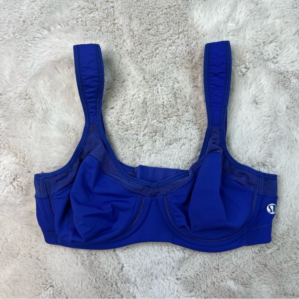 Lululemon Underwire Bra Unlined Blue Size 32D Back Closure